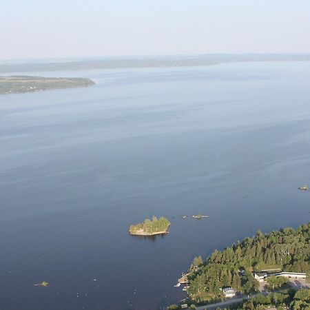 Edgewater Motel And Campground Temiskaming Shores Екстериор снимка