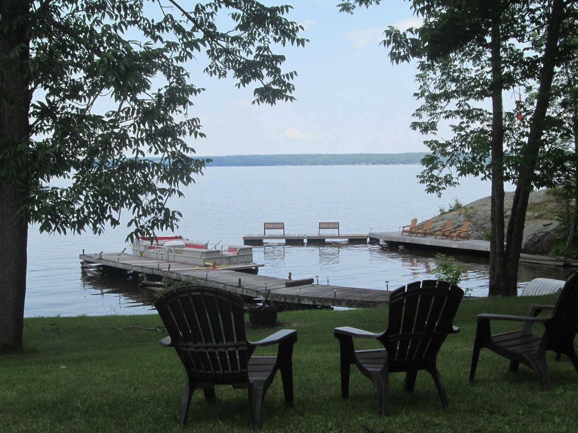 Edgewater Motel And Campground Temiskaming Shores Екстериор снимка